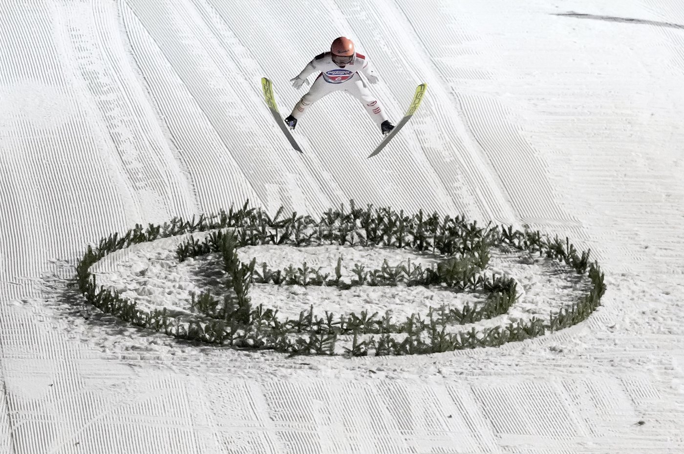 Tschofenig takes Four Hills ski jumping title after veteran teammate Kraft short on final leap | iNFOnews.ca Tschofenig takes Four Hills ski jumping title after veteran teammate Kraft short on final leap | iNFOnews.ca