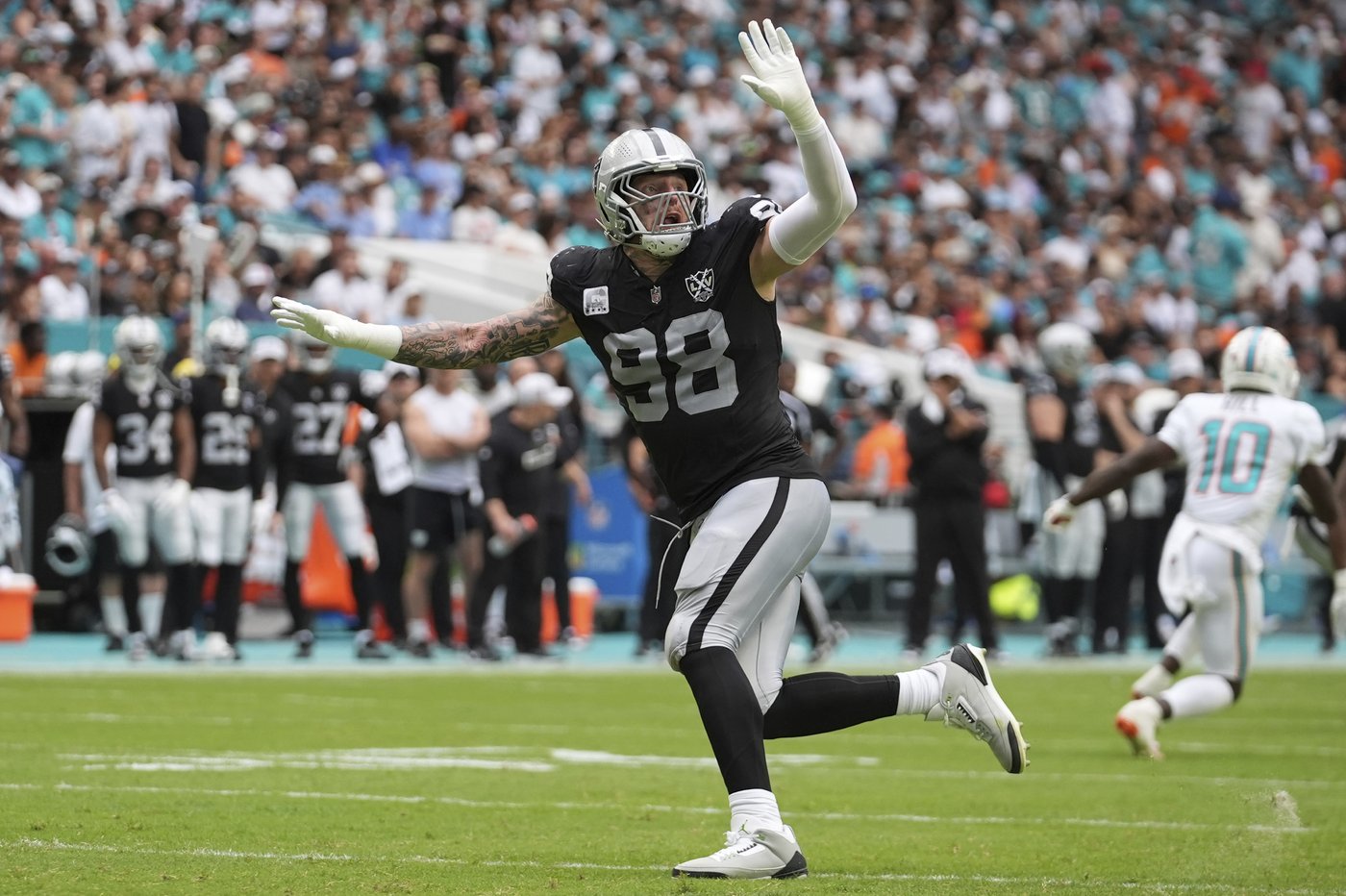 Raiders allow points on 6 of 7 drives and lose 6th straight game | iNFOnews.ca Raiders allow points on 6 of 7 drives and lose 6th straight game | iNFOnews.ca