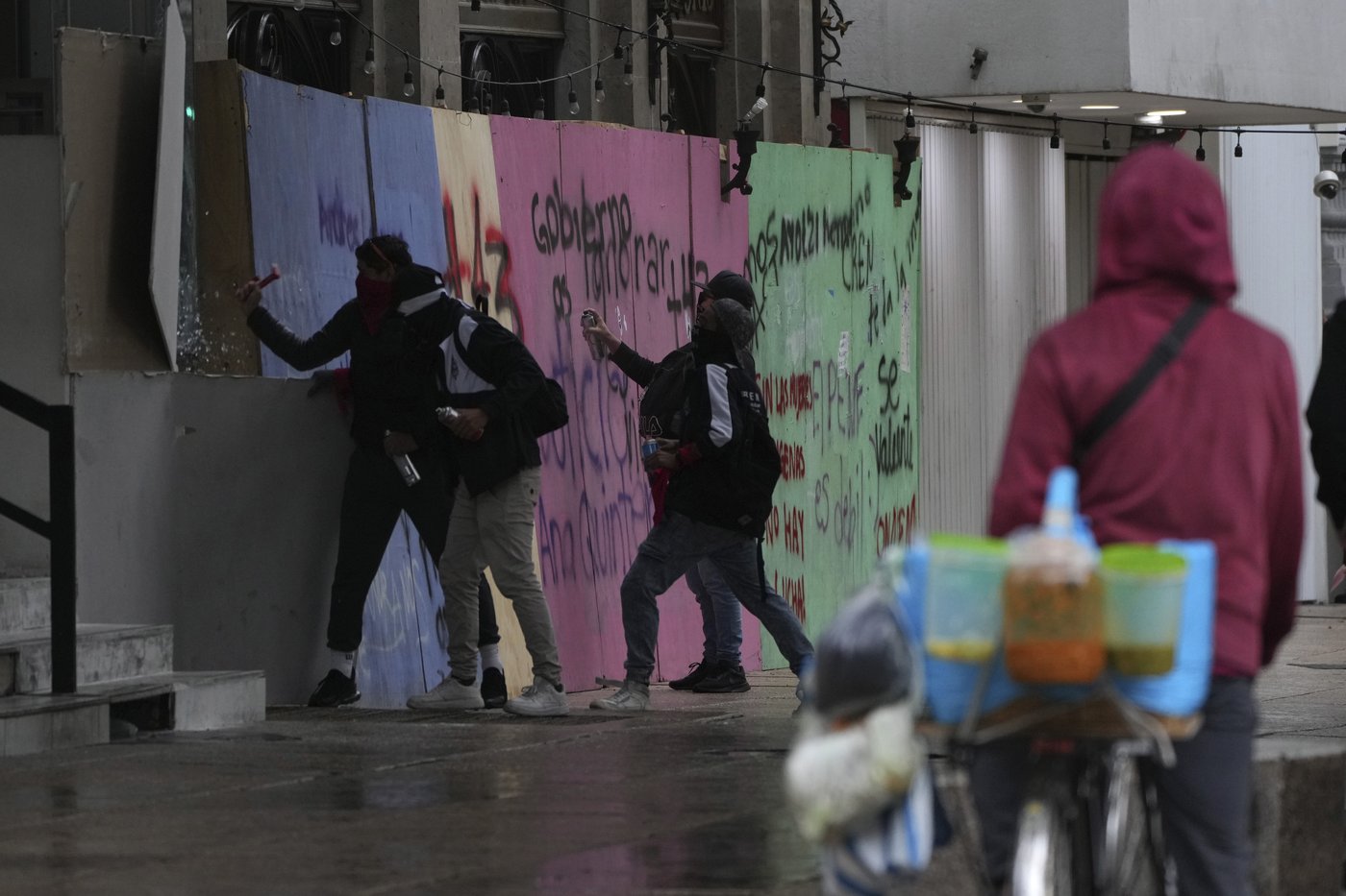 Families of 43 missing students in Mexico are still demanding justice 10 years later | iNFOnews.ca