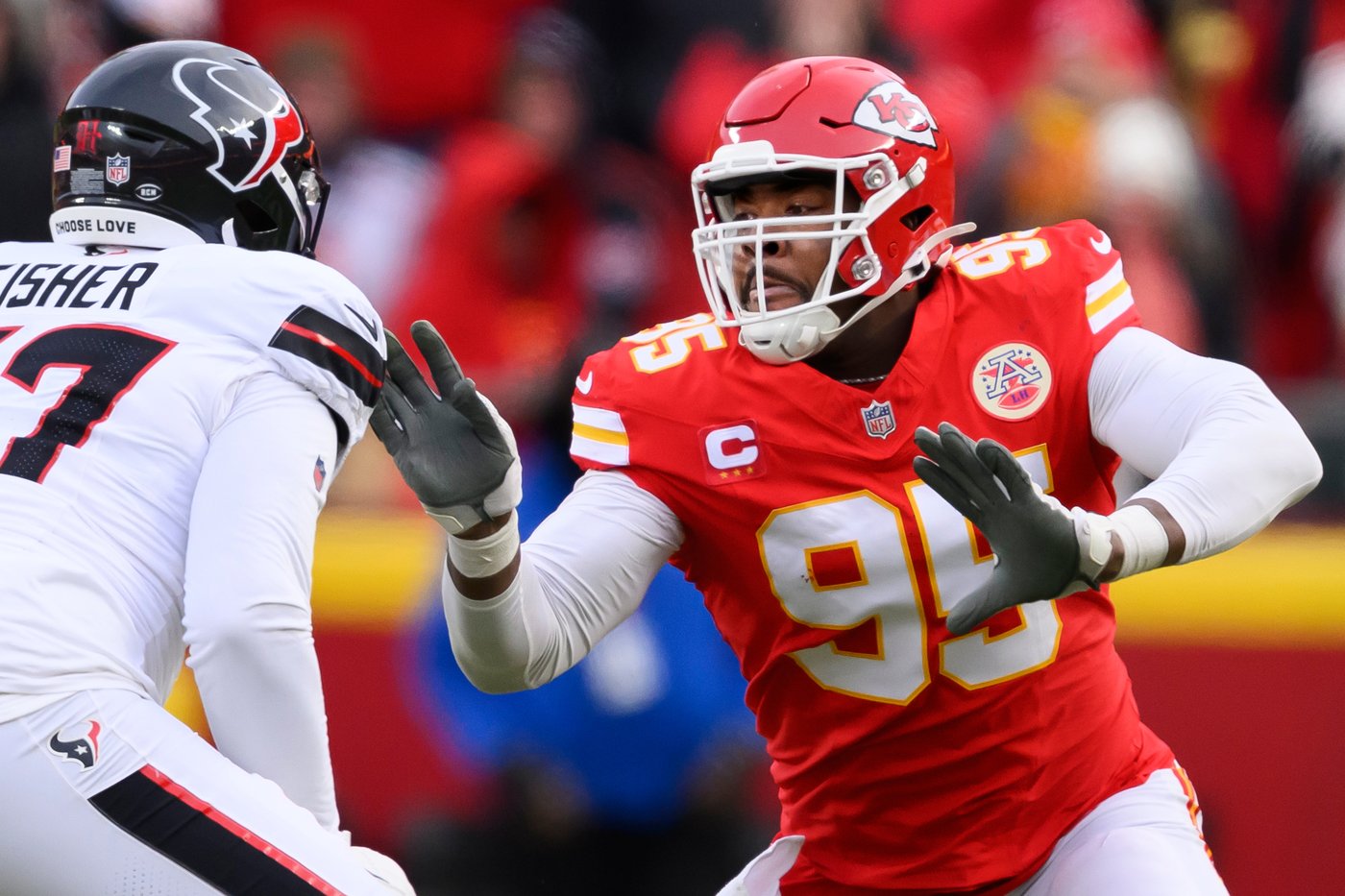 Chiefs' Chris Jones voted top interior defensive lineman by AP panel | iNFOnews.ca