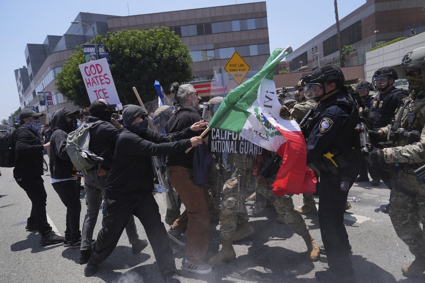Pentagon deploys 700 Marines to Los Angeles to respond to immigration protests | iNFOnews.ca Pentagon deploys 700 Marines to Los Angeles to respond to immigration protests | iNFOnews.ca