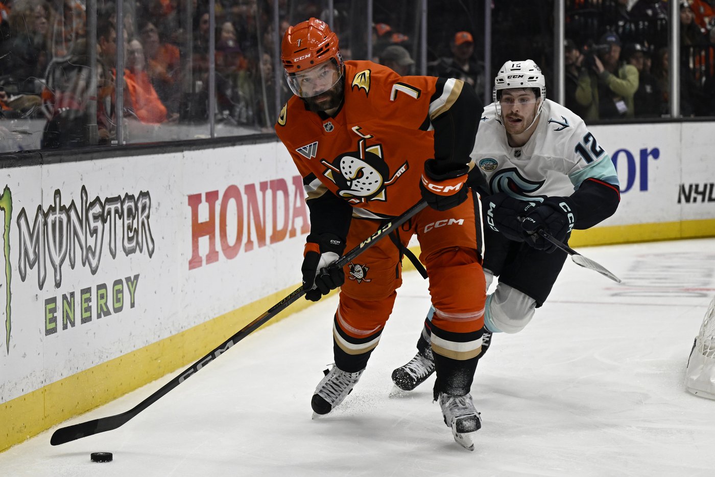 Early third-period goals help Kraken extend dominance over Ducks | iNFOnews.ca Early third-period goals help Kraken extend dominance over Ducks | iNFOnews.ca