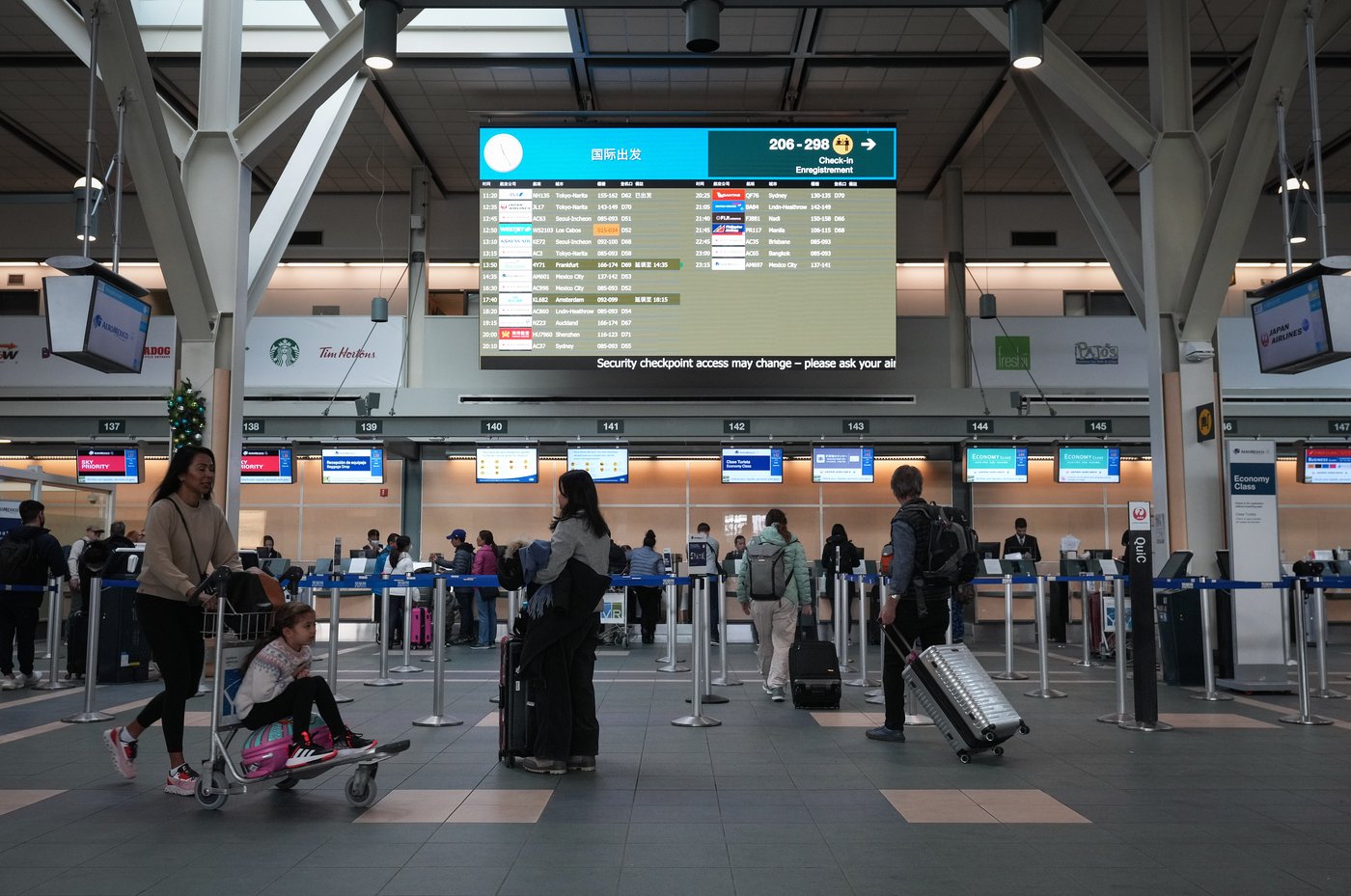 YVR janitors suspend strike escalation after tentative deal | iNFOnews.ca