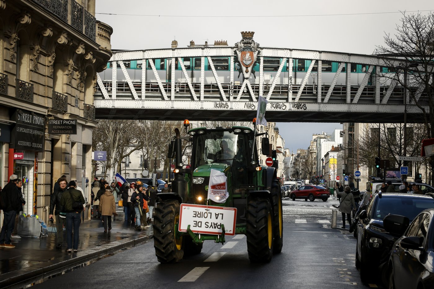 French farmers protest EU-Mercosur deal that will increase South American imports | iNFOnews.ca French farmers protest EU-Mercosur deal that will increase South American imports | iNFOnews.ca