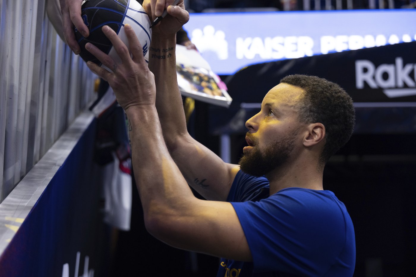Luka Doncic has triple-double with season-best 45 points in Mavs' 143-133 win over Warriors | iNFOnews.ca Luka Doncic has triple-double with season-best 45 points in Mavs' 143-133 win over Warriors | iNFOnews.ca