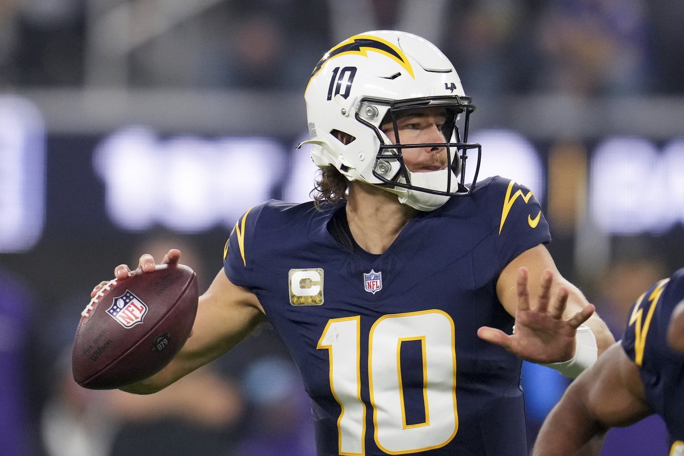 Chargers will be without top RB Dobbins and could lean on QB Herbert against Falcons | iNFOnews.ca Chargers will be without top RB Dobbins and could lean on QB Herbert against Falcons | iNFOnews.ca