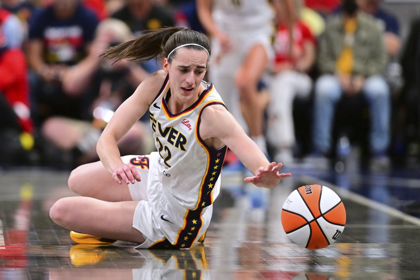 Valkyries rout the Fever 80-61 as Caitlin Clark struggles in her return from injury | iNFOnews.ca
