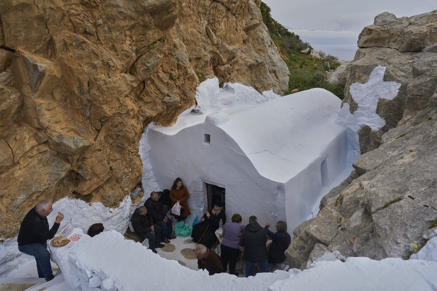 In 50-plus years at a cliffside Greek island monastery, one monk keeps faith and community together | iNFOnews.ca