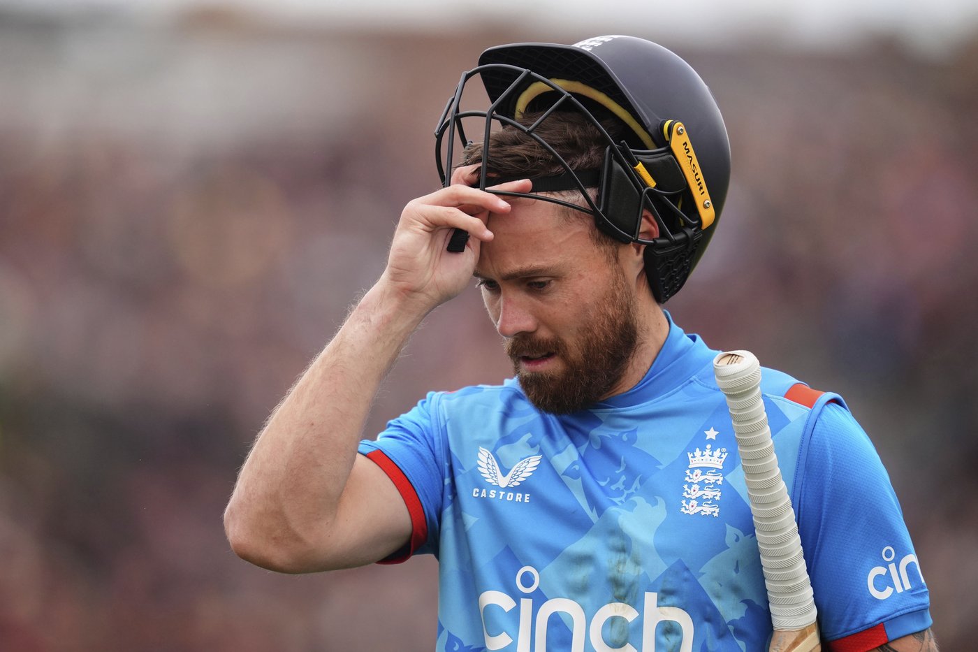 Australia clinches one-day cricket series 3-2 after rain arrives too late for England | iNFOnews.ca