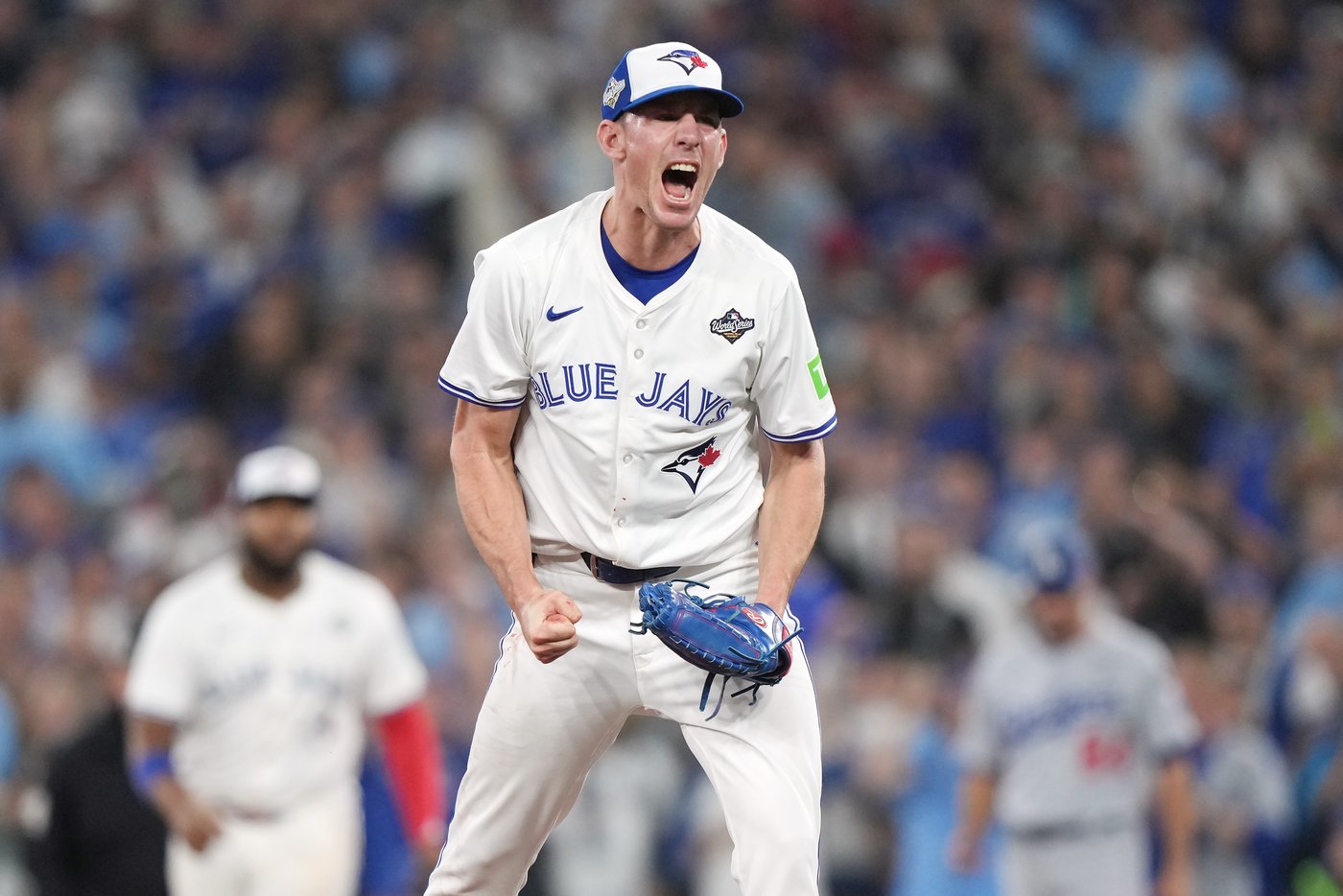 Blue Jays aiming to take 2-0 lead in World Series tonight against Dodgers | iNFOnews.ca