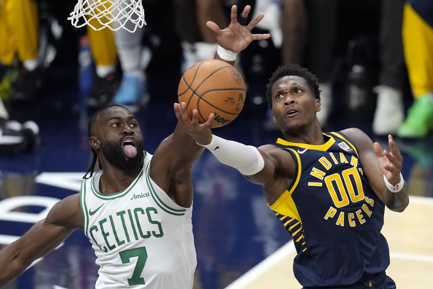 Pascal Siakam scores 29 points and makes tiebreaking 3 to send Pacers past Celtics 135-132 in OT | iNFOnews.ca
