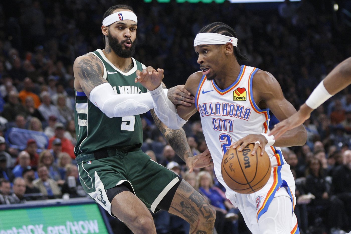 Gilgeous-Alexander scores 34 as Thunder roll past short-handed Bucks 125-96 | iNFOnews.ca