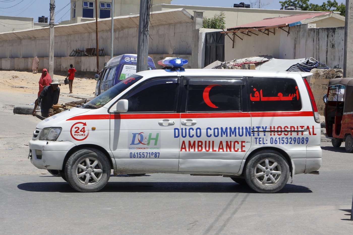 Suicide attacker in Somali capital kills 13 at a military recruitment center | iNFOnews.ca