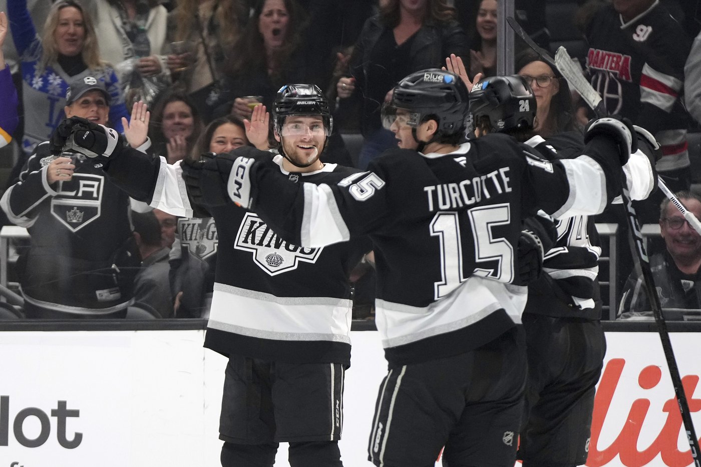 Kuemper, Kings hold red-hot Wild under wraps 4-1 to extend win streak to 5 | iNFOnews.ca Kuemper, Kings hold red-hot Wild under wraps 4-1 to extend win streak to 5 | iNFOnews.ca