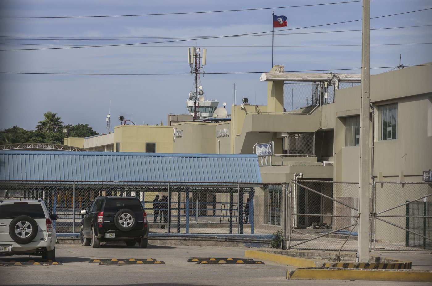 US prohibits airlines from flying to Haiti and UN suspends flights after planes were shot by gangs | iNFOnews.ca US prohibits airlines from flying to Haiti and UN suspends flights after planes were shot by gangs | iNFOnews.ca