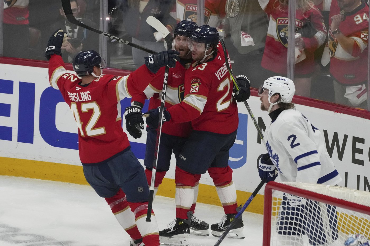 Marchand scores in OT, Panthers top Maple Leafs 5-4 to cut series deficit to 2-1 | iNFOnews.ca