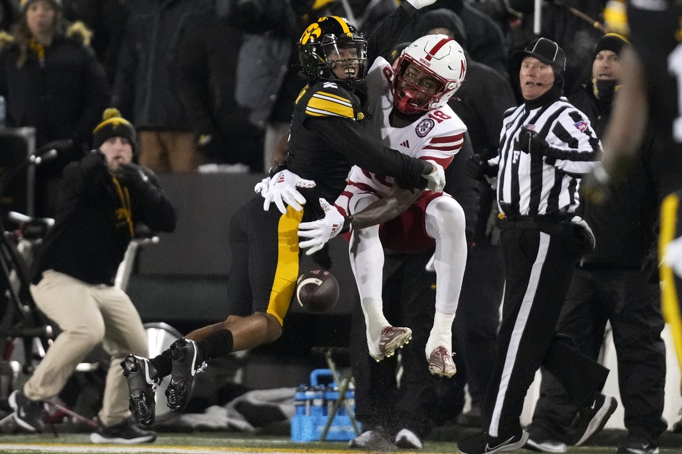 Drew Stevens' 53-yard field goal lifts Iowa over Nebraska 13-10 | iNFOnews.ca Drew Stevens' 53-yard field goal lifts Iowa over Nebraska 13-10 | iNFOnews.ca