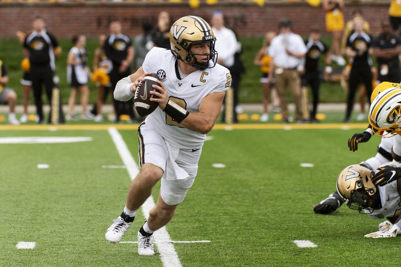 New No. 1 Alabama visits Vanderbilt after both had close games against Top 10 opponents | iNFOnews.ca New No. 1 Alabama visits Vanderbilt after both had close games against Top 10 opponents | iNFOnews.ca