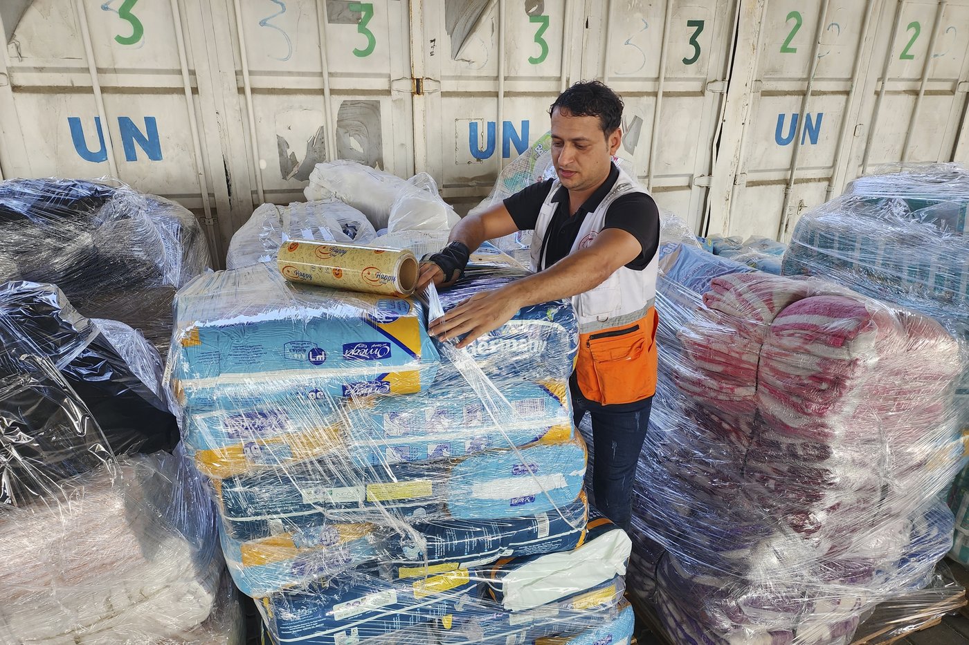 Aid is surging into Gaza under the ceasefire. Is it helping? | iNFOnews.ca