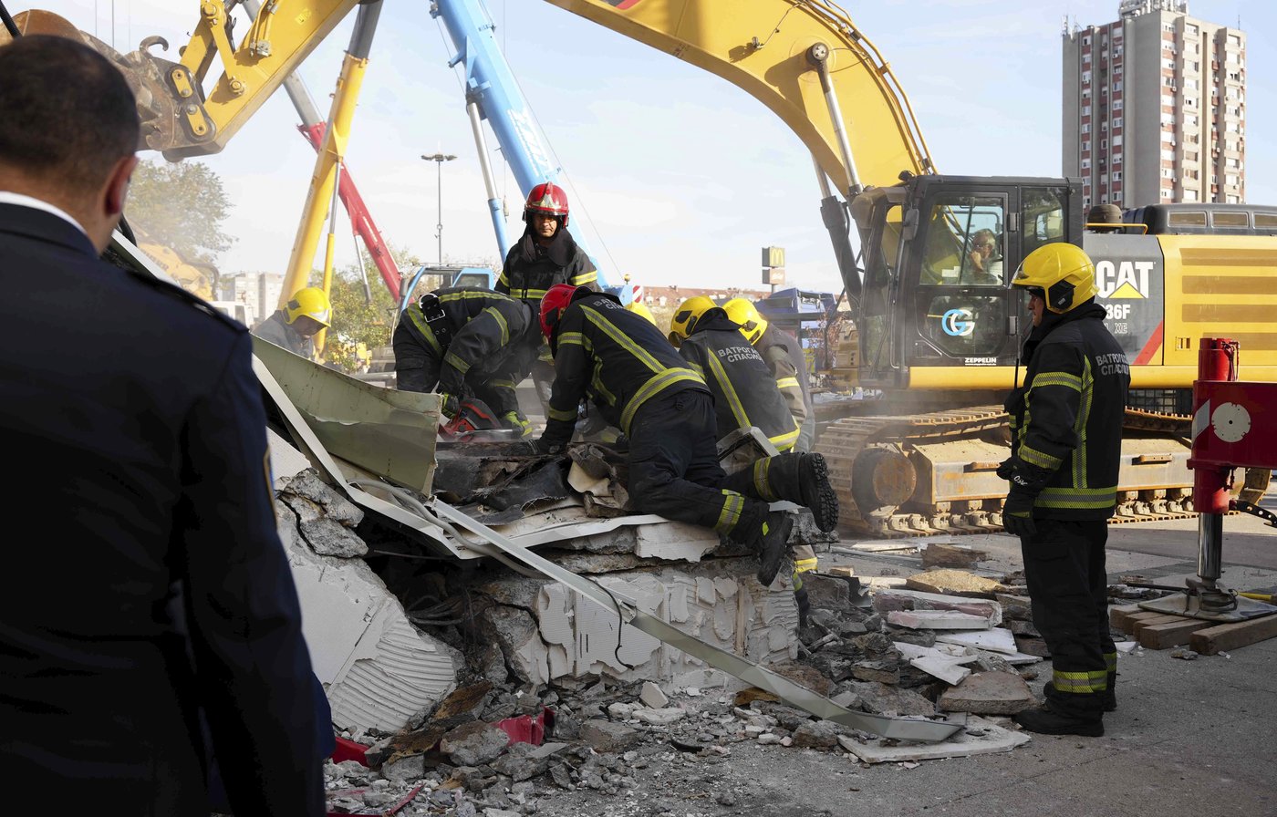 Roof collapse at Serbian railway station kills at least 14 | iNFOnews.ca Roof collapse at Serbian railway station kills at least 14 | iNFOnews.ca