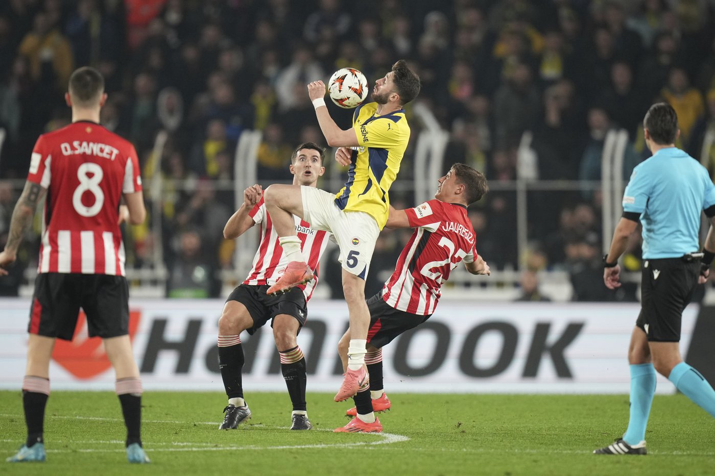 Inaki Williams' 2 goals lead Bilbao to 2-0 win over Fenerbahce in Europa League | iNFOnews.ca Inaki Williams' 2 goals lead Bilbao to 2-0 win over Fenerbahce in Europa League | iNFOnews.ca