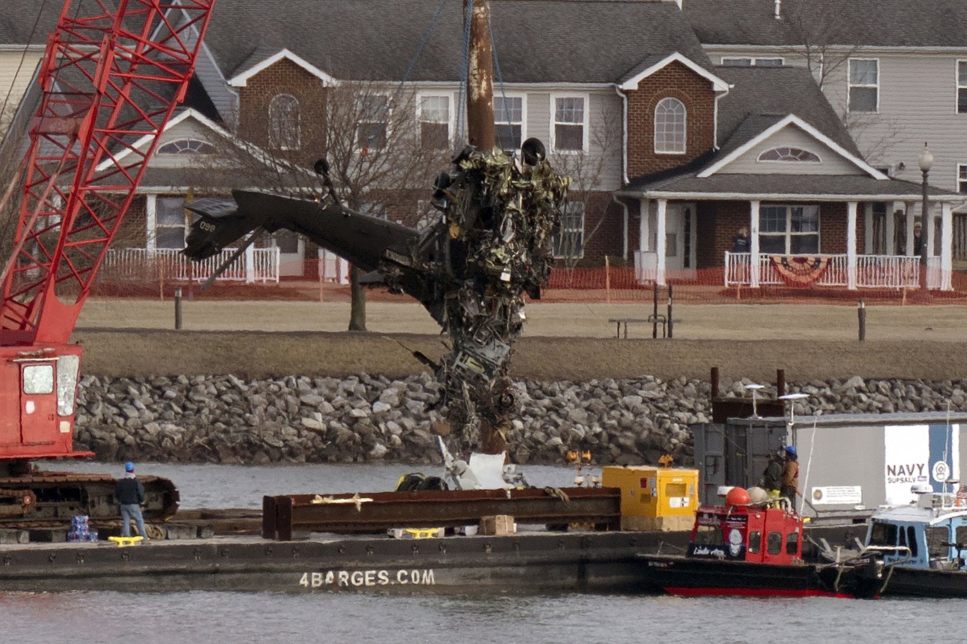 28 agencies were authorized to fly helicopters near Reagan Airport before deadly crash | iNFOnews.ca 28 agencies were authorized to fly helicopters near Reagan Airport before deadly crash | iNFOnews.ca