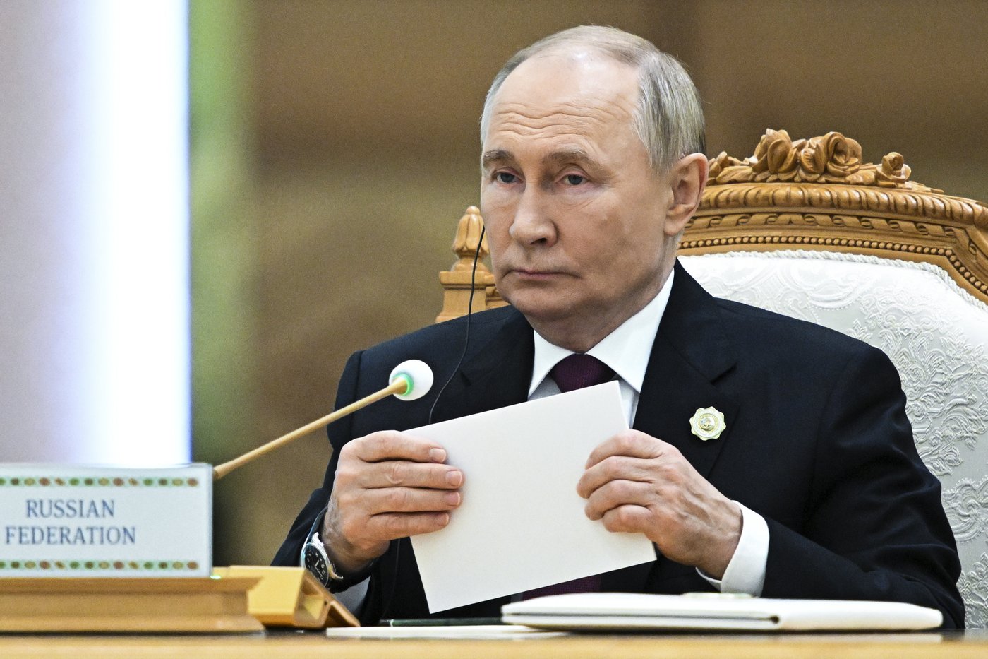 Russia's Putin begins a visit to Turkmenistan for forum with regional leaders, including Iran | iNFOnews.ca Russia's Putin begins a visit to Turkmenistan for forum with regional leaders, including Iran | iNFOnews.ca