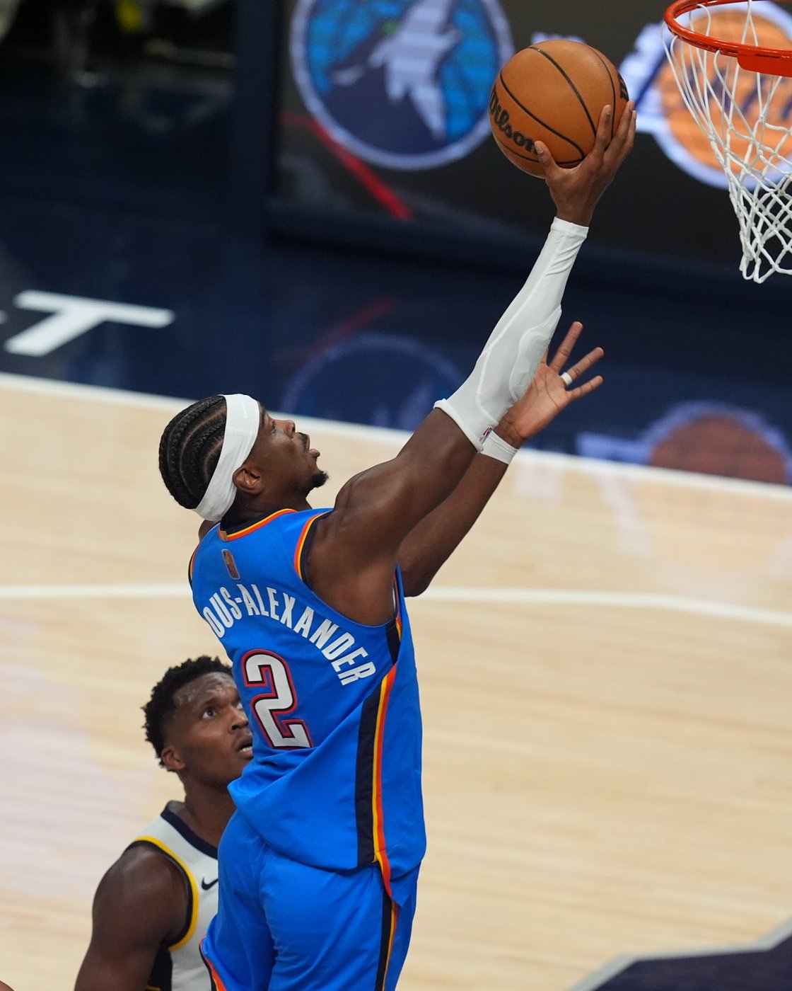 Gilgeous-Alexander scores 55 to lead Thunder past Pacers in 2 OT | iNFOnews.ca