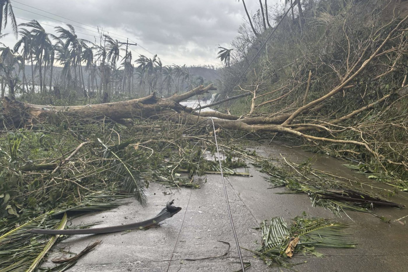 Typhoon Man-yi worsens crisis from back-to-back storms that devastated the northern Philippines | iNFOnews.ca