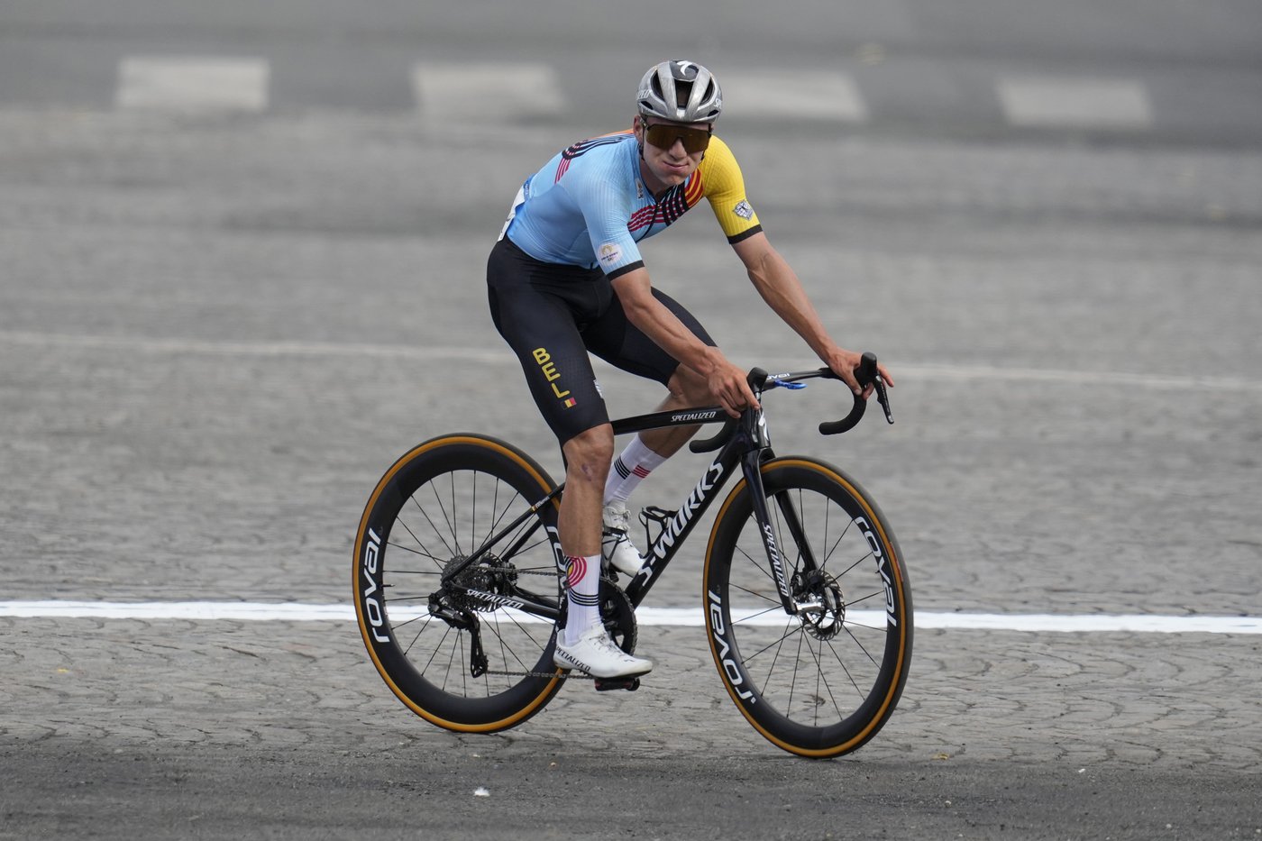 Double Olympic champion Remco Evenepoel returning to cycling this week after serious crash | iNFOnews.ca