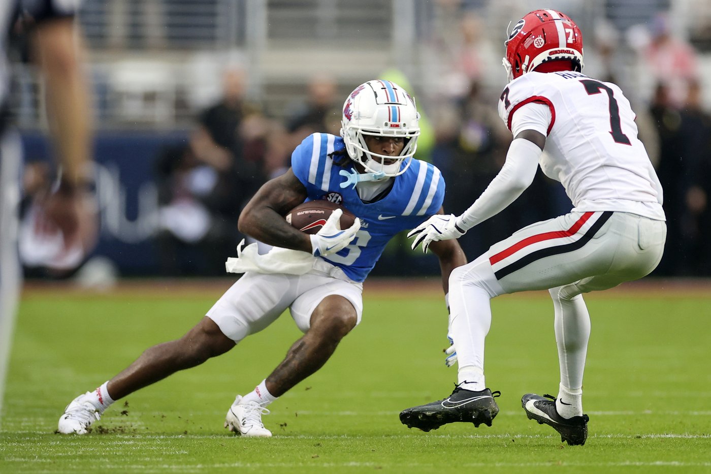 Dart and Davis help No. 16 Mississippi shut down No. 2 Georgia for 28-10 win | iNFOnews.ca Dart and Davis help No. 16 Mississippi shut down No. 2 Georgia for 28-10 win | iNFOnews.ca