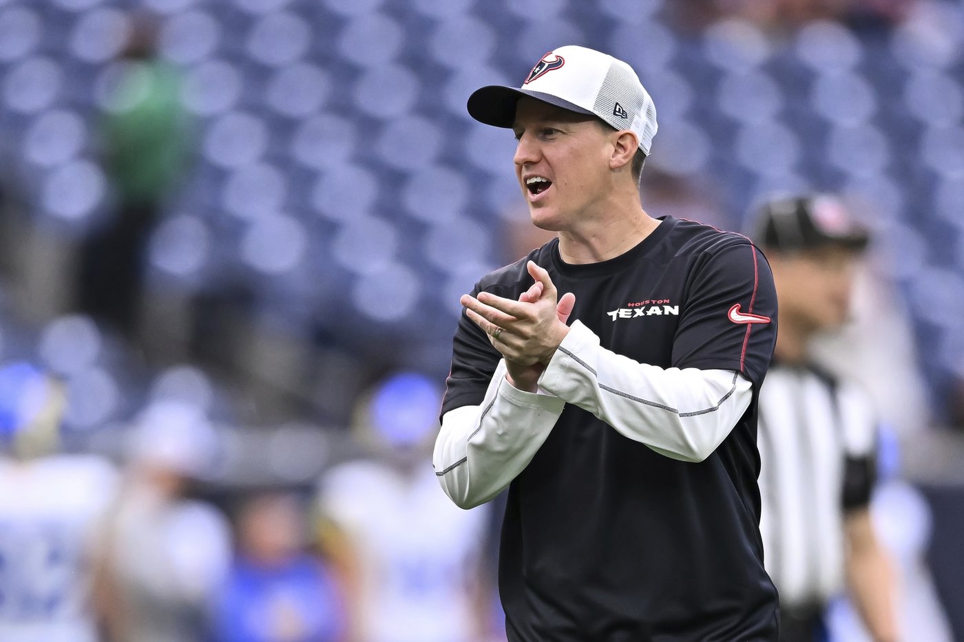 Texans fire offensive coordinator Bobby Slowik and offensive line coach, AP source says | iNFOnews.ca Texans fire offensive coordinator Bobby Slowik and offensive line coach, AP source says | iNFOnews.ca