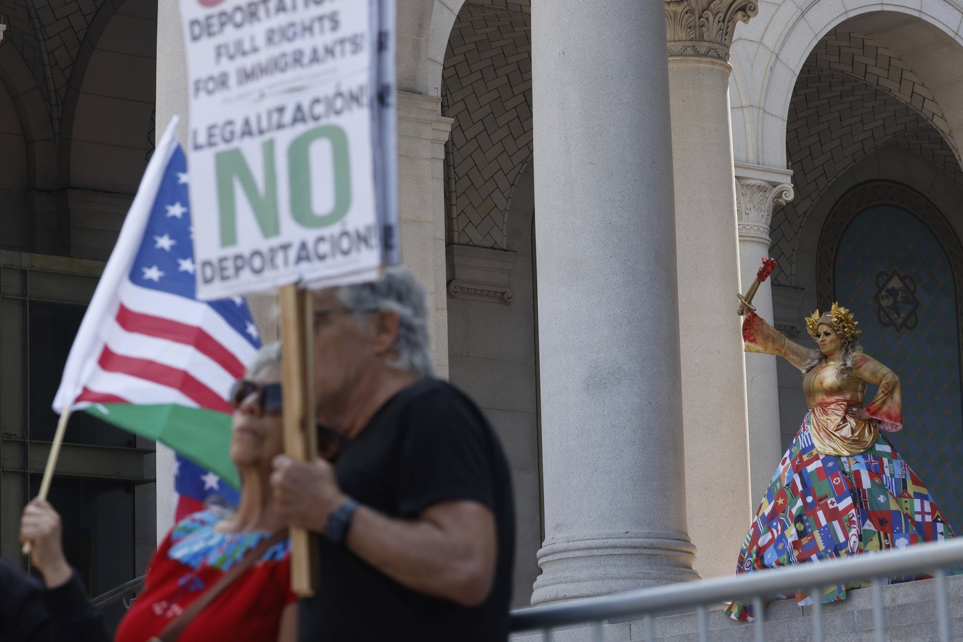 How people are celebrating, protesting and traveling for July Fourth | iNFOnews.ca