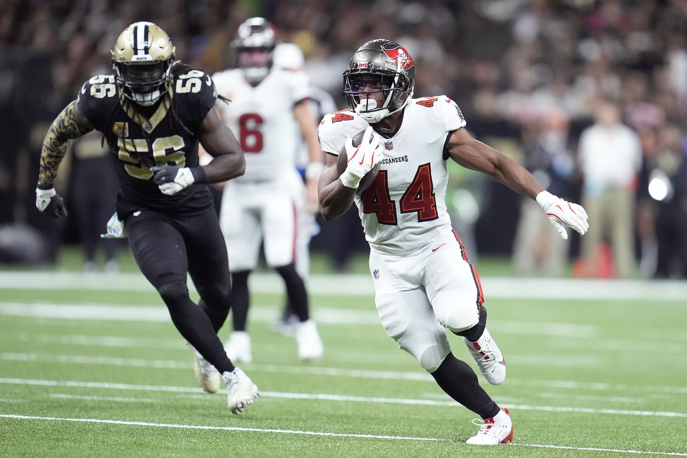Mayfield passes for 4 TDs as the Bucs treat storm-weary fans to a 51-27 win over the Saints | iNFOnews.ca Mayfield passes for 4 TDs as the Bucs treat storm-weary fans to a 51-27 win over the Saints | iNFOnews.ca