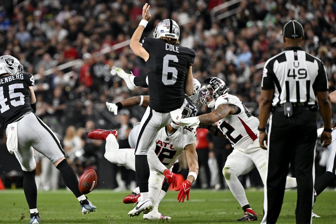 Cousins and Falcons do just enough to beat Raiders 15-9 and keep pace with Bucs in NFC South | iNFOnews.ca Cousins and Falcons do just enough to beat Raiders 15-9 and keep pace with Bucs in NFC South | iNFOnews.ca