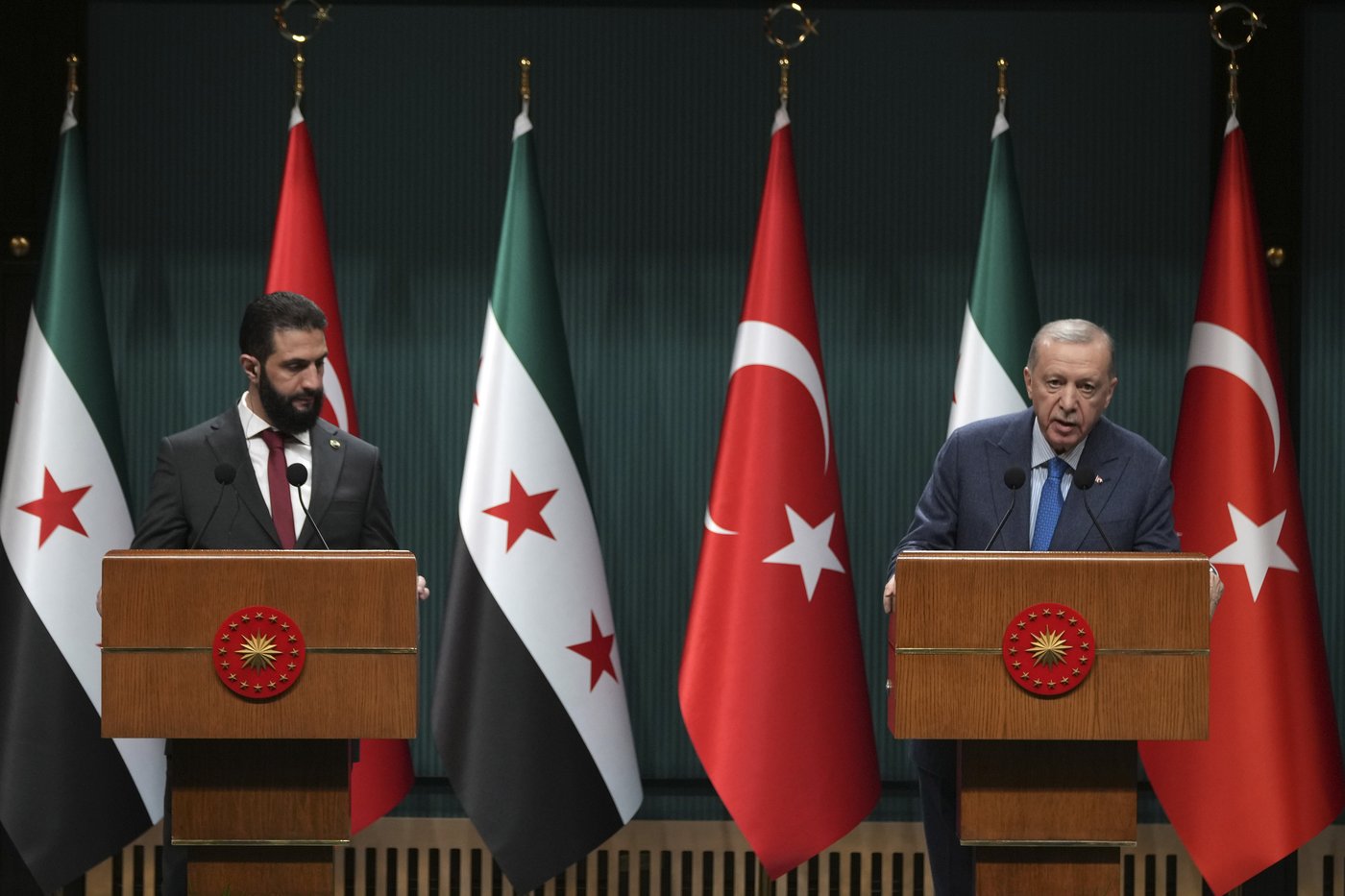 Syria's interim leader holds talks with key ally Turkey on his second international trip | iNFOnews.ca Syria's interim leader holds talks with key ally Turkey on his second international trip | iNFOnews.ca
