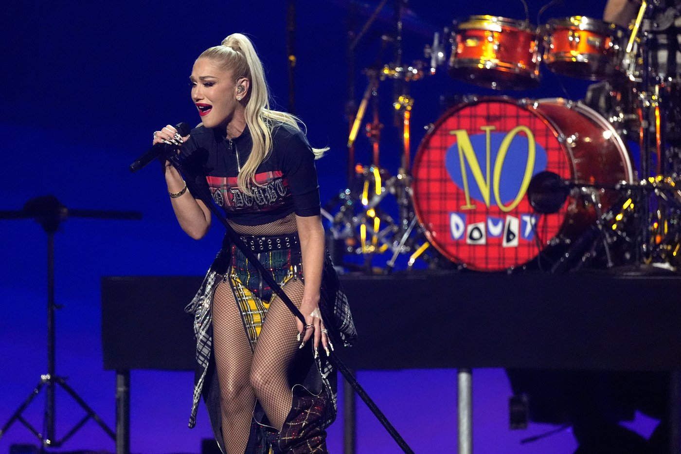 No Doubt reunites for Sphere residency. Gwen Stefani will be first woman to headline the Vegas venue | iNFOnews.ca