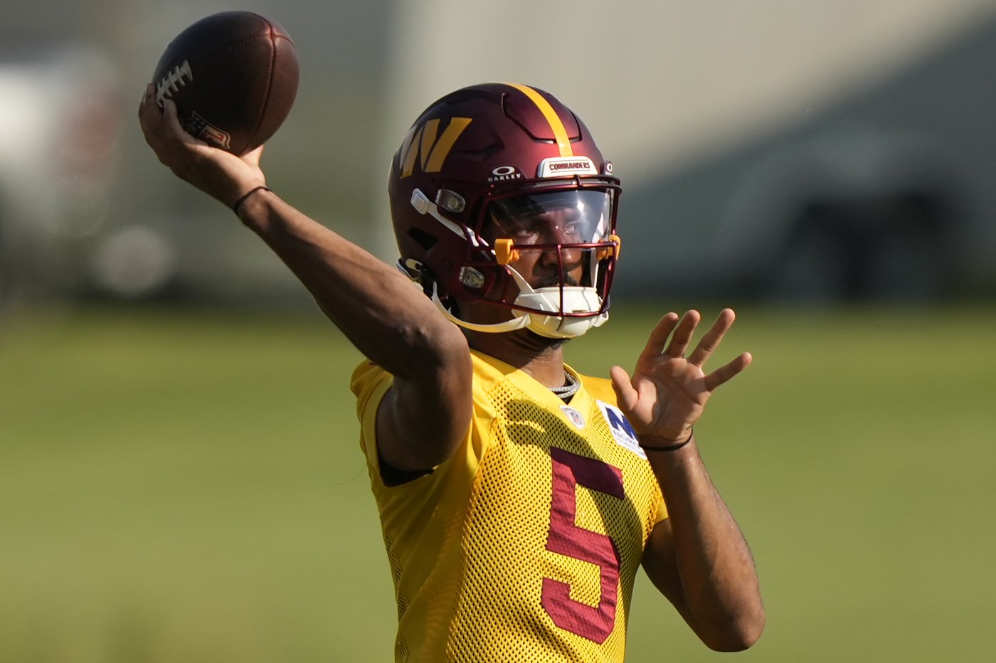 Commanders QB Jayden Daniels will not play in exhibition opener against Patriots | iNFOnews.ca Commanders QB Jayden Daniels will not play in exhibition opener against Patriots | iNFOnews.ca