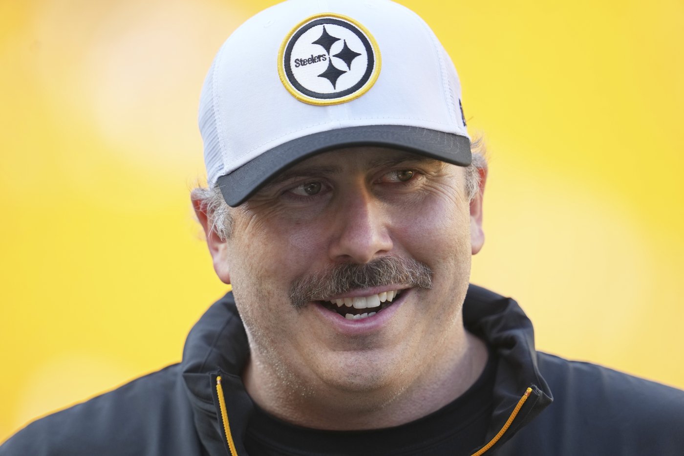 Jets interview Steelers' Arthur Smith and Texans' Bobby Slowik for their head coach vacancy | iNFOnews.ca