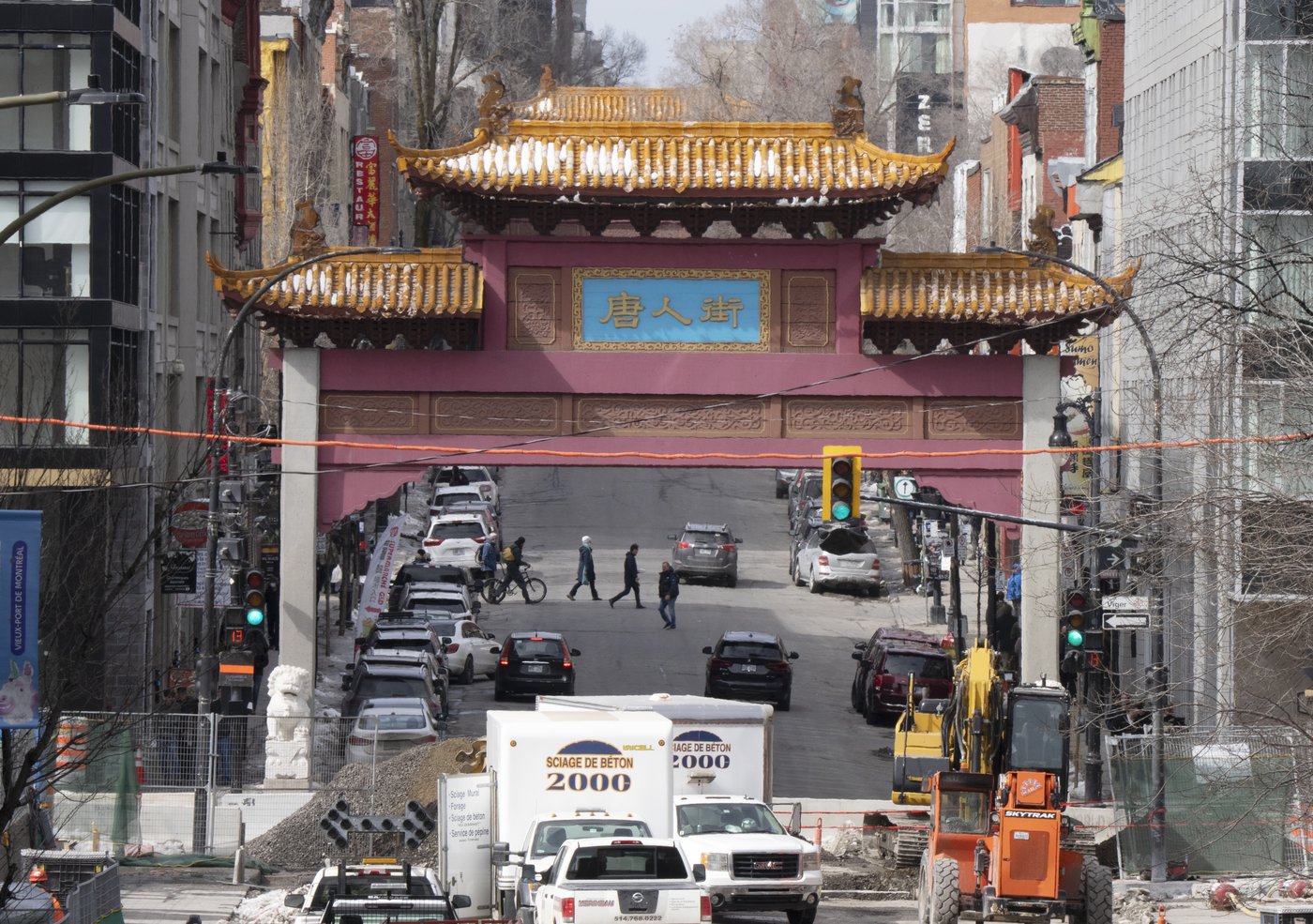 Quebec Chinese community members want answers after RCMP ends 'police station' probe | iNFOnews.ca Quebec Chinese community members want answers after RCMP ends 'police station' probe | iNFOnews.ca