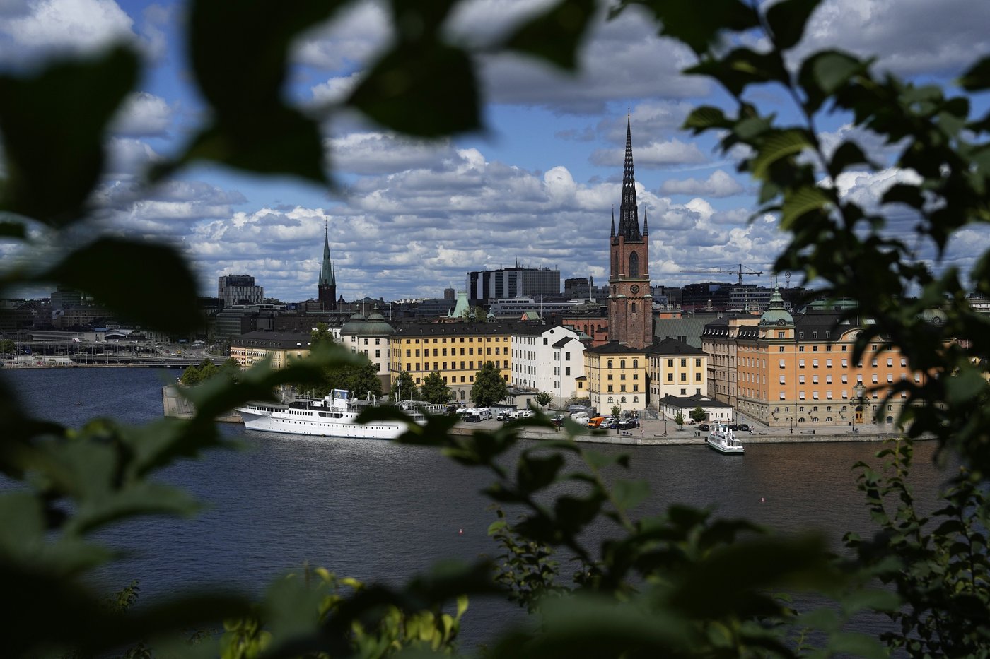 Sweden updates its Cold War-era preparedness booklet | iNFOnews.ca