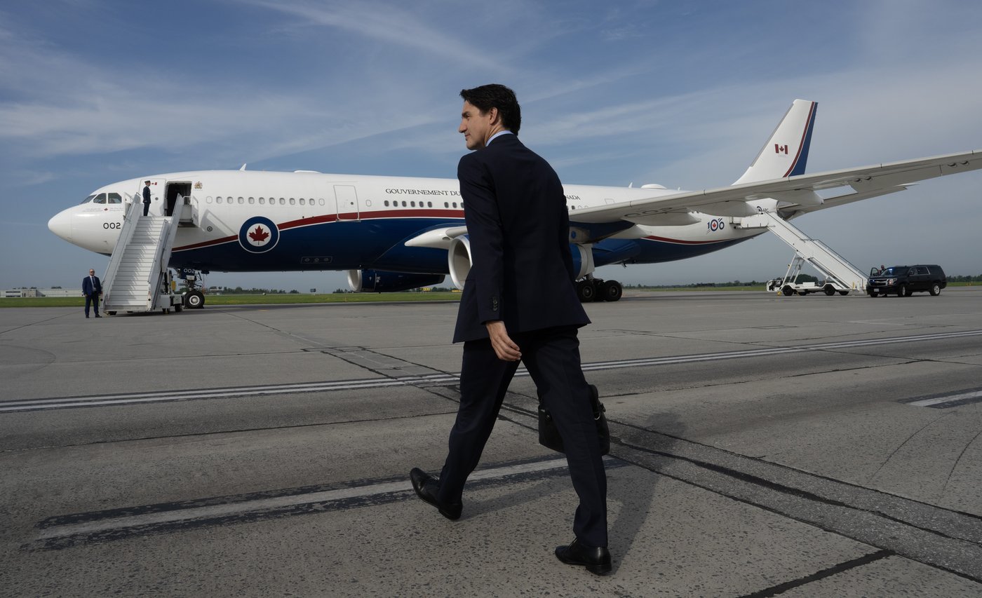 Prime Minister Trudeau makes trip to Bermuda to eulogize longtime family friend | iNFOnews.ca