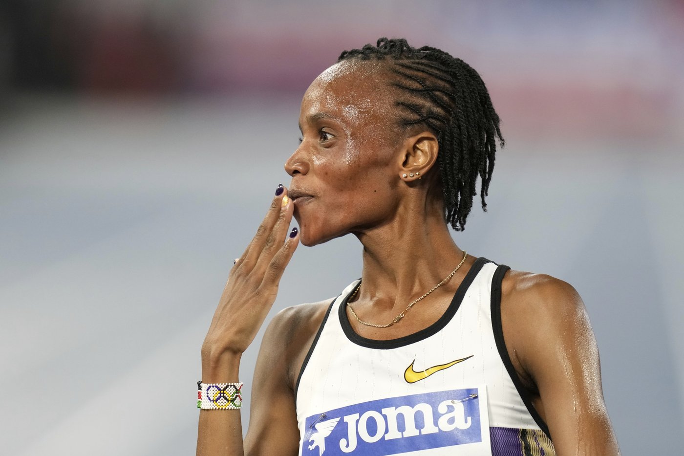 Chebet runs second fastest 5,000 ever at Rome's Diamond League meet | iNFOnews.ca Chebet runs second fastest 5,000 ever at Rome's Diamond League meet | iNFOnews.ca