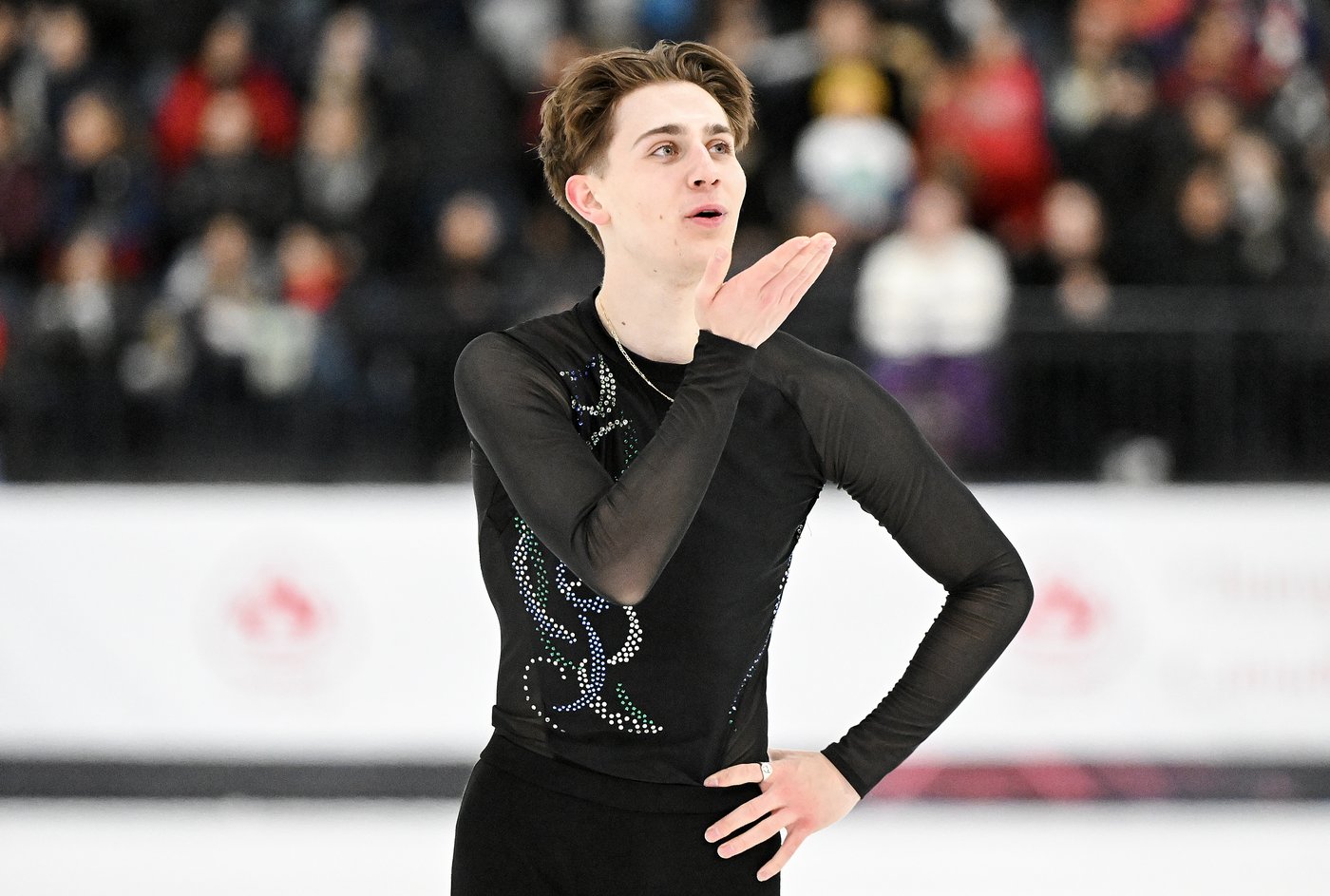 Roman Sadovsky captures second men's title at Canadian figure skating championships | iNFOnews.ca