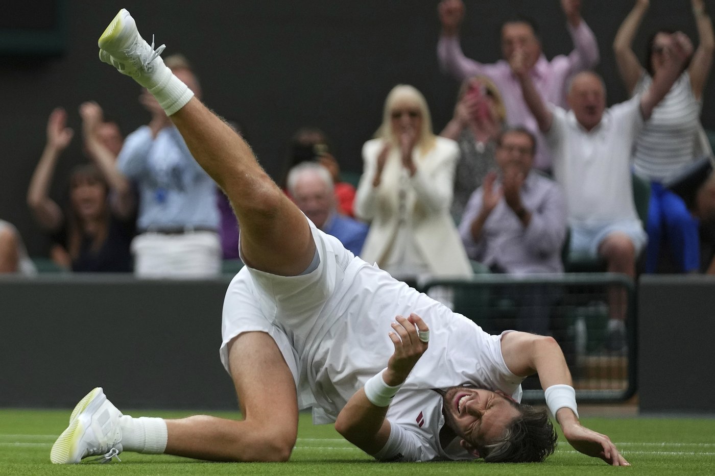 Carlos Alcaraz's Wimbledon win streak reaches 18. Sabalenka gets to another Slam quarterfinal | iNFOnews.ca Carlos Alcaraz's Wimbledon win streak reaches 18. Sabalenka gets to another Slam quarterfinal | iNFOnews.ca