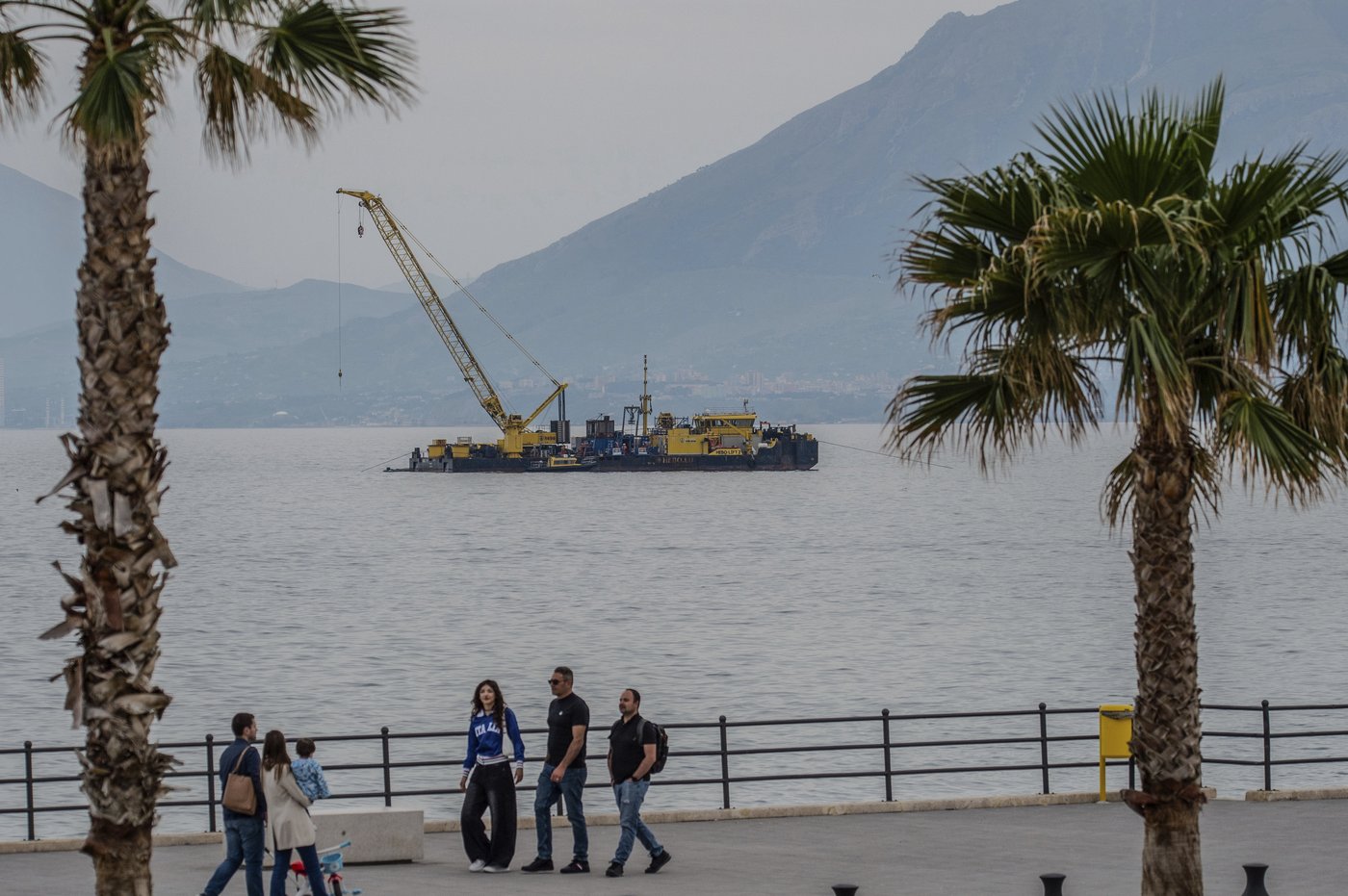 Experts start complex recovery of a superyacht that sank off Sicily, killing 7 | iNFOnews.ca Experts start complex recovery of a superyacht that sank off Sicily, killing 7 | iNFOnews.ca