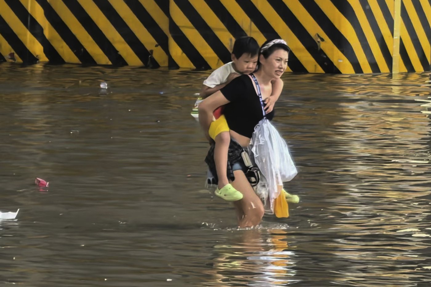 Flash floods kill at least 10 people and leave 33 missing in northwestern China | iNFOnews.ca Flash floods kill at least 10 people and leave 33 missing in northwestern China | iNFOnews.ca