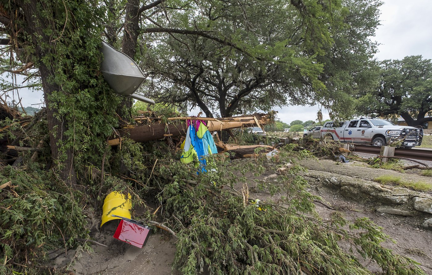 PHOTO COLLECTION: Texas floods leave dozens dead and missing as rescuers search devastated landscape | iNFOnews.ca PHOTO COLLECTION: Texas floods leave dozens dead and missing as rescuers search devastated landscape | iNFOnews.ca