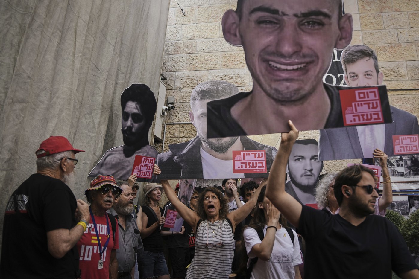 The top photos of the day by AP's photojournalists | iNFOnews.ca