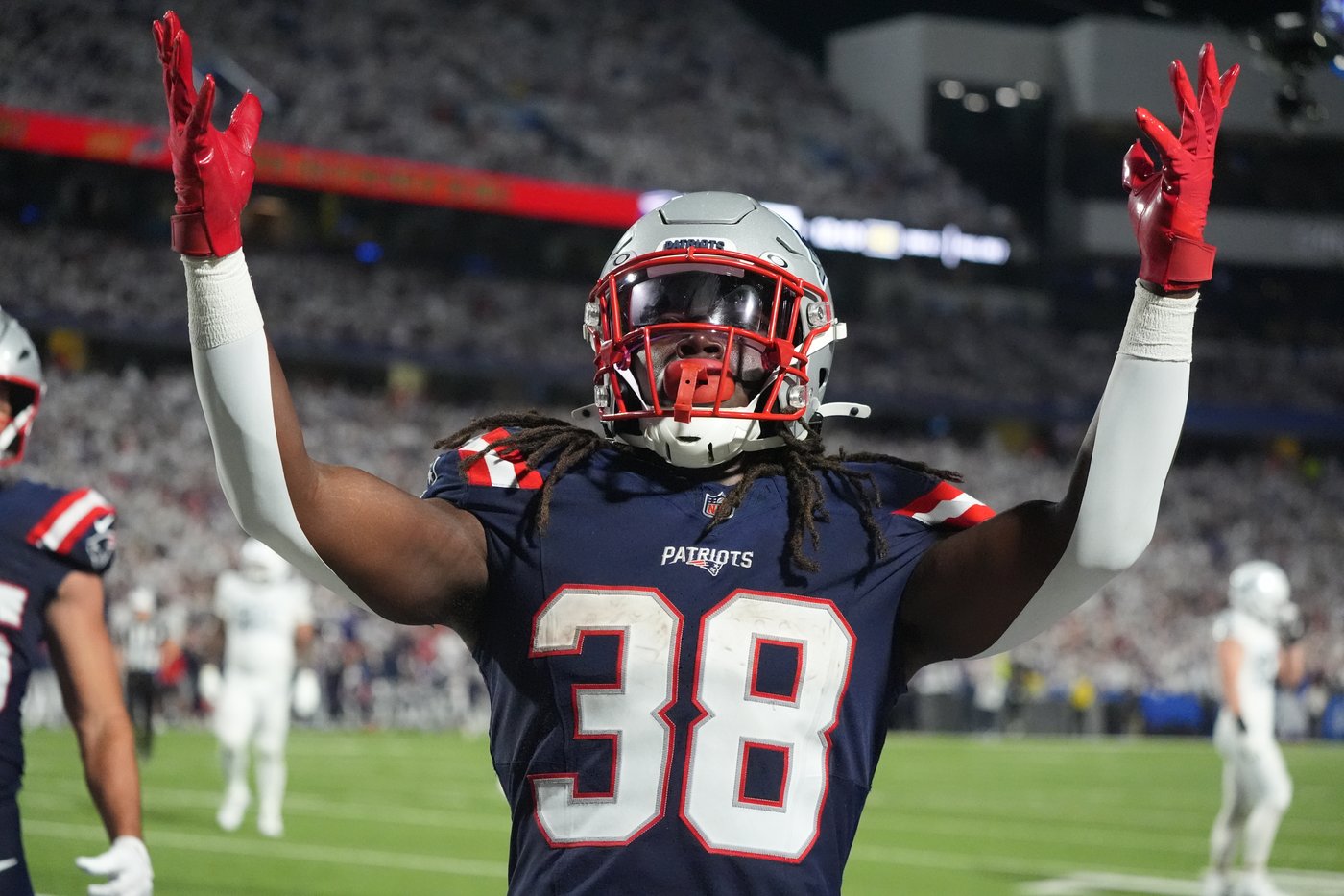 Drake Maye leads Patriots to 23-20 win over Bills, leaving NFL without an unbeaten team | iNFOnews.ca Drake Maye leads Patriots to 23-20 win over Bills, leaving NFL without an unbeaten team | iNFOnews.ca